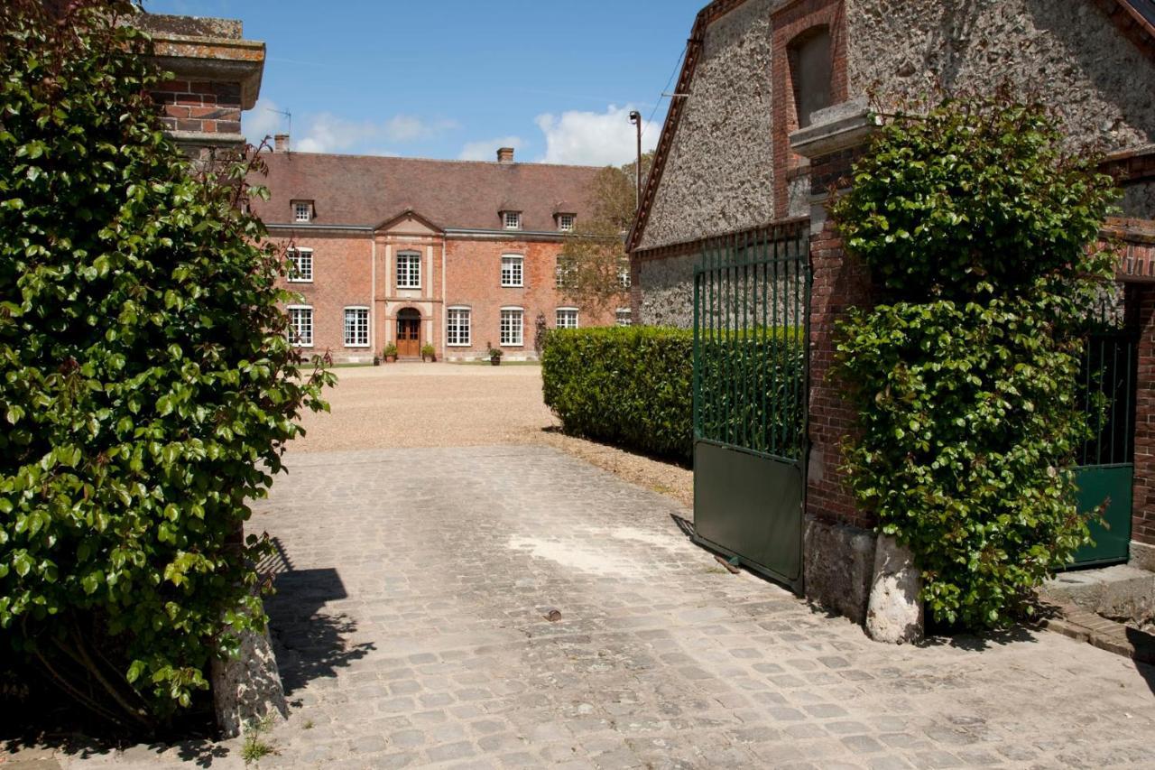 Le Gite Du Prieure Dans Un Coin De Campagne Bilheux Exteriör bild